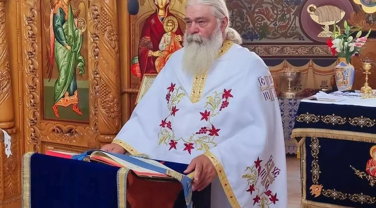 Reacția Mitropoliei la imaginile în care preotul Calistrat Chifan apare lovind o femeie. „Absolut regretabil”