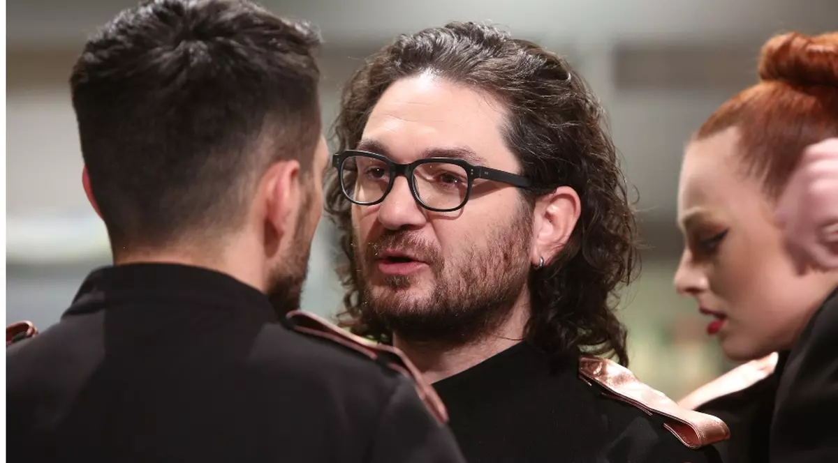 Echipa lui Florin Dumitrescu a rămas cu 5 membri la „Chefi la cuțite” sezonul 10. Un alt concurent a fost eliminat în ediția de aseară