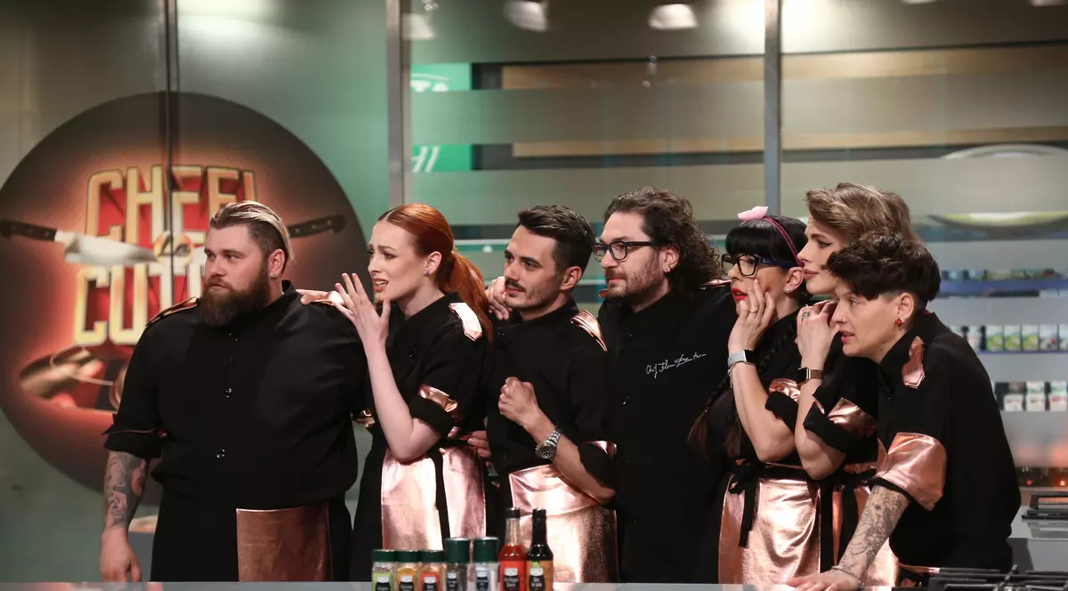 Florin Dumitrescu a pierdut un concurent important la „Chefi la cuțite”. Cuțitul de aur a fost eliminat. „Tu ești normal la cap?”