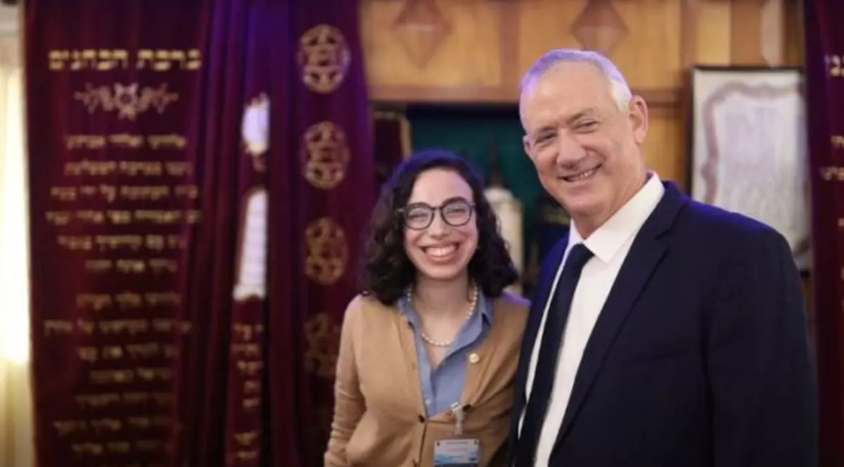 G4Media: Firma purtătoarei de cuvânt a ministrului apărării din Israel, cu zero cifră de afaceri, a primit contracte de 1,2 milioane de euro în România