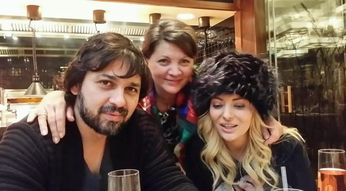 Delia și mama ei, Gina Matache