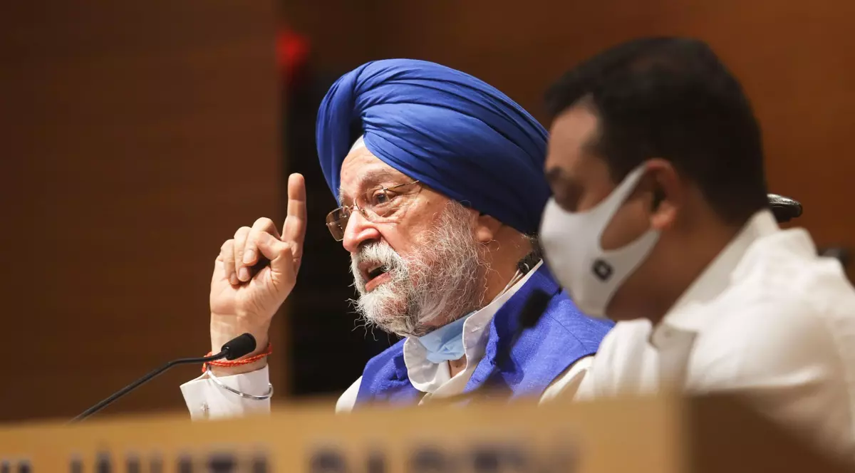 India nu întâmpină „niciun fel de conflict moral” în a cumpăra petrol din Rusia, în ciuda războiului din Ucraina