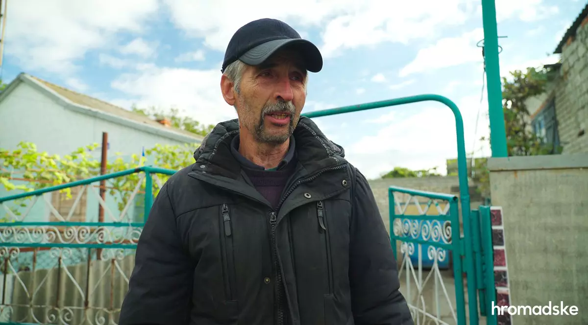 Noi mărturii despre umilințele trăite în Herson, în captivitatea rusă: „Au turnat o găleată cu apă pe jos și au spus: «Beți»!”