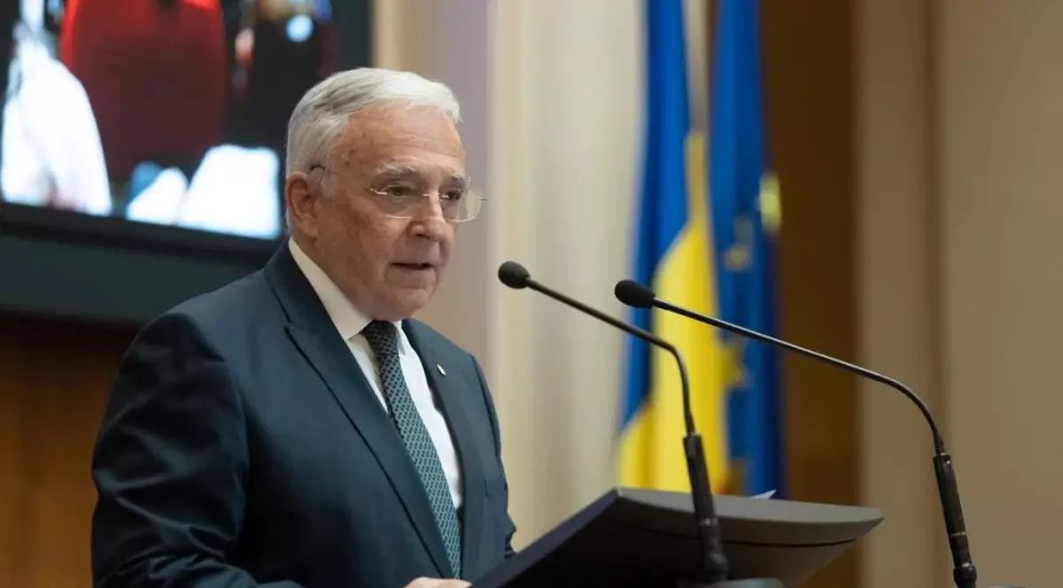 Mugur Isarescu, guvernatorul BNR