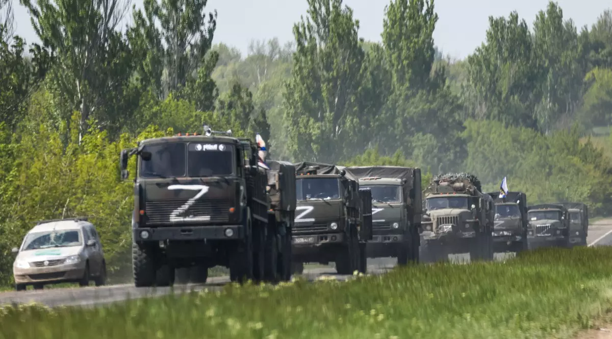 Rusia își retrage trupele din Herson, singura capitală regională capturată de la începutul invaziei