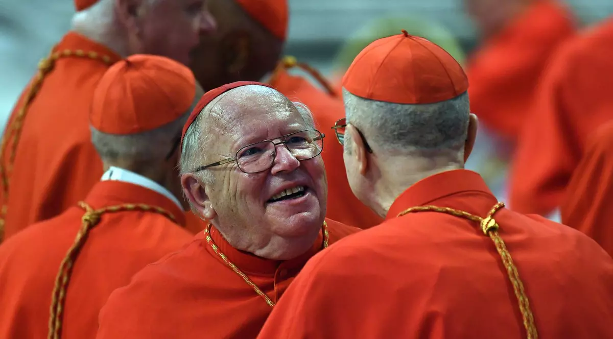 Un cardinal francez recunoaște public că a abuzat sexual o fată de 14 ani. „M-am purtat într-un mod condamnabil”