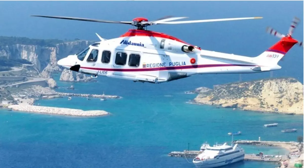 Italia: Șapte persoane, printre care turiști sloveni, au murit după ce un elicopter s-a prăbușit