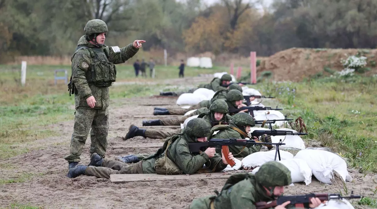 Rusia își împinge deja noii recruți pe linia frontului, fără câștiguri vizibile, spun oficialii ucraineni și analiștii occidentali