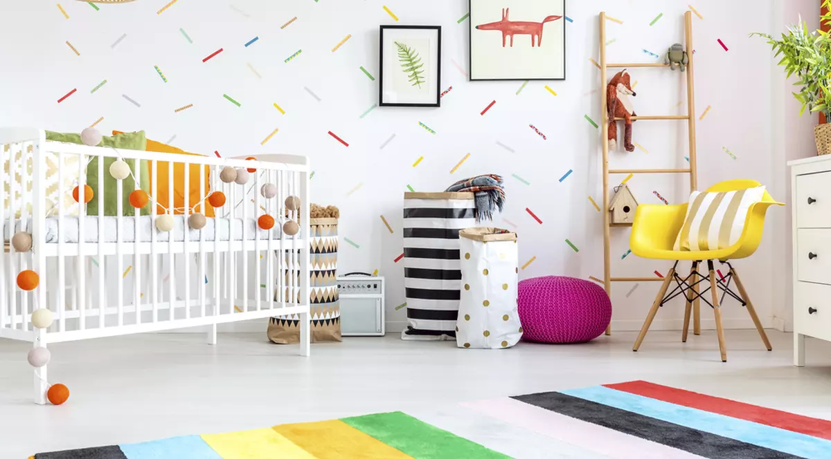 Cum aranjezi camera copilului nou-născut - Imagine cu interiorul camerei unui bebeluş