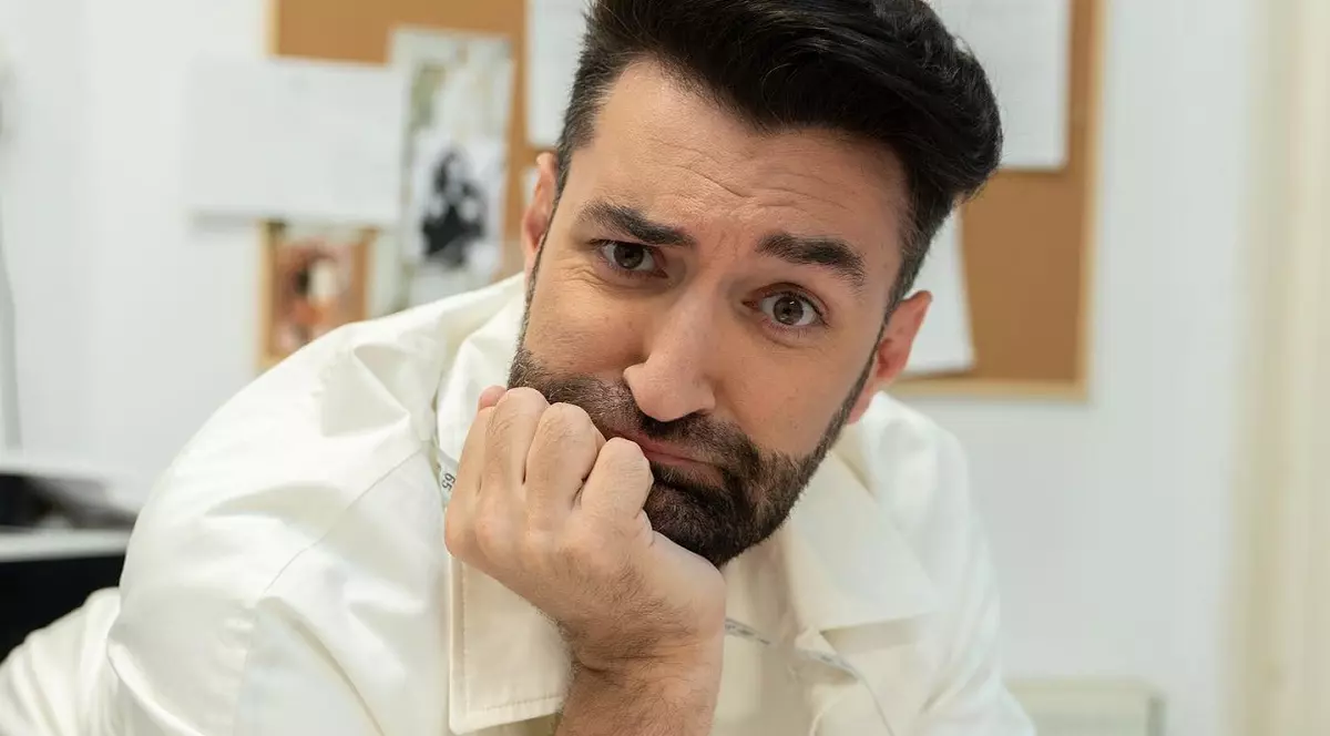 Cum i-a fost furat telefonul lui Smiley. Era la restaurant: „E cel mai vechi truc”