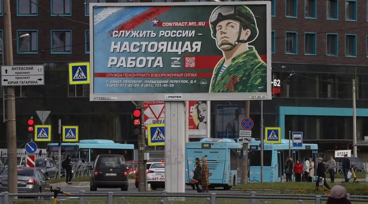 Sankt Petersburg nu mai are bani pentru curățarea gheții și a zăpezii: o parte din bugetul local s-a dus către reconstrucția Mariupolului