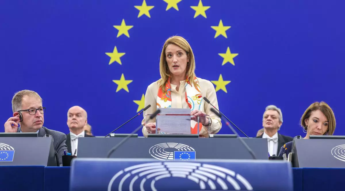 UE oprește negocierile pentru scutirea de viză a cetățenilor din Qatar, din cauza scandalului de corupție. Roberta Metsola: „Sunt foarte furioasă”