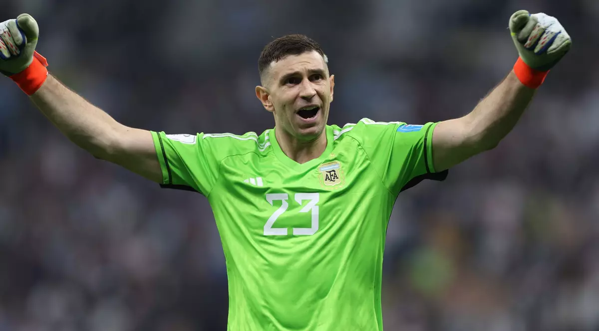 În vestiar, după victorie, portarul Argentinei a dat tonul bătăii de joc la adresa lui Mbappe: „Să păstrăm un moment de reculegere. A murit!”