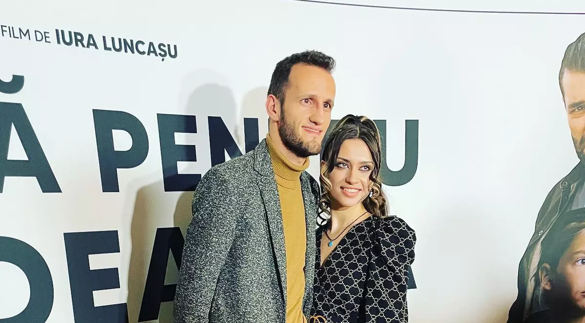 „Omul cu Tourette”, câștigătorul de la „iUmor”, s-a căsătorit în secret cu iubita lui. Când a avut loc evenimentul