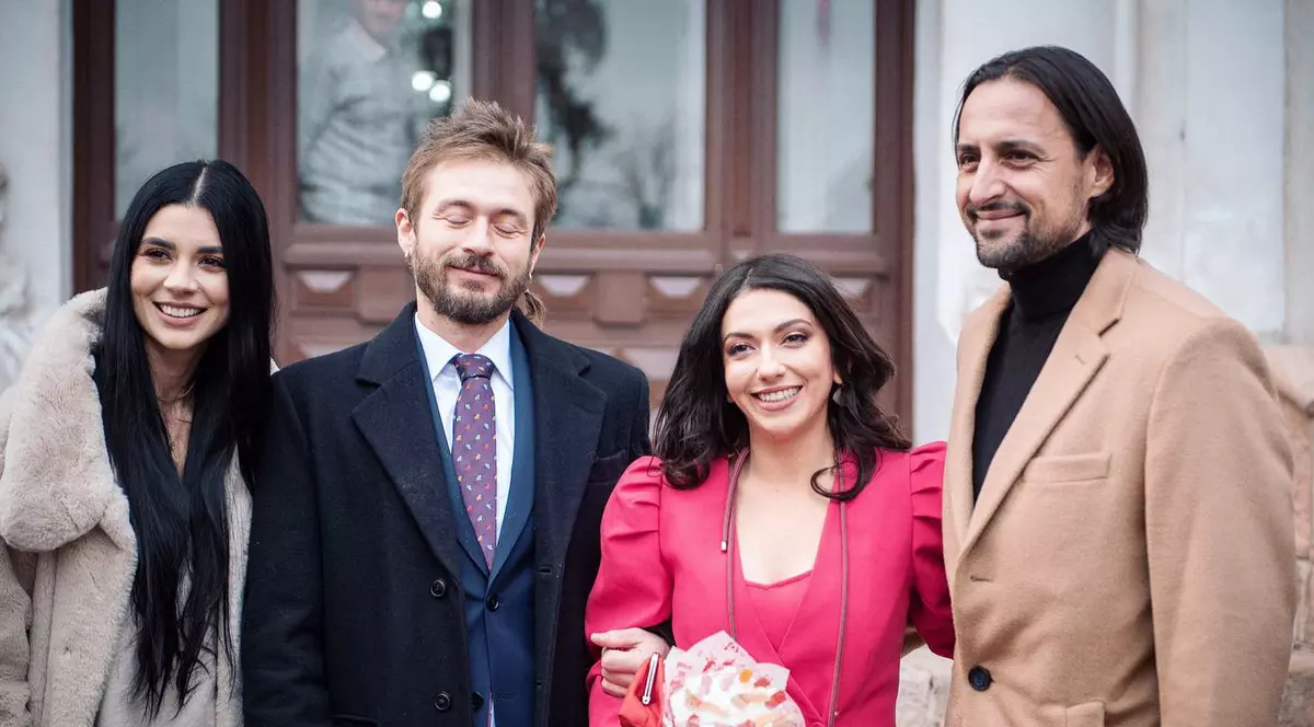 Gabriela Marin de la „Cronica Cârcotașilor” a întârziat la propria nuntă. „A fost o aventură să ajungem la Starea Civilă”