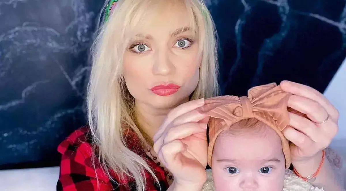 Cristina Cioran, despre experiența nașterii premature: „Este necesar să recunoști semnele. Eu nu prea m-am interesat, a fost o greșeală”. Cum se simte acum fiica ei