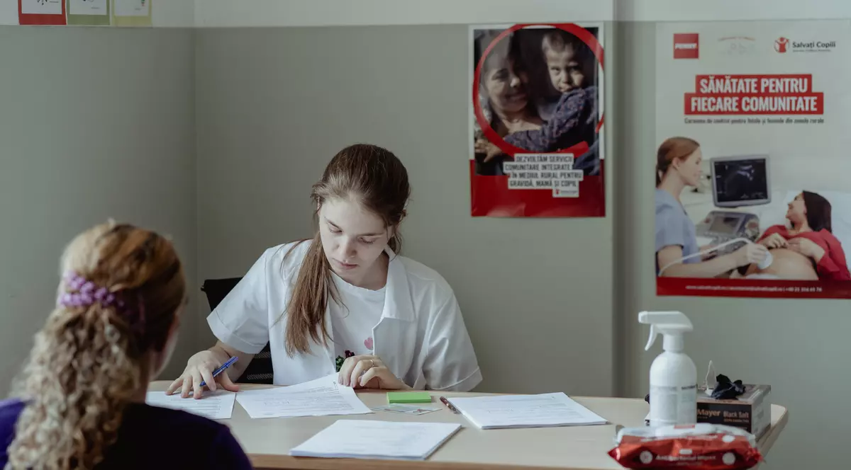 Trei caravane Sănătate pentru fiecare comunitate 