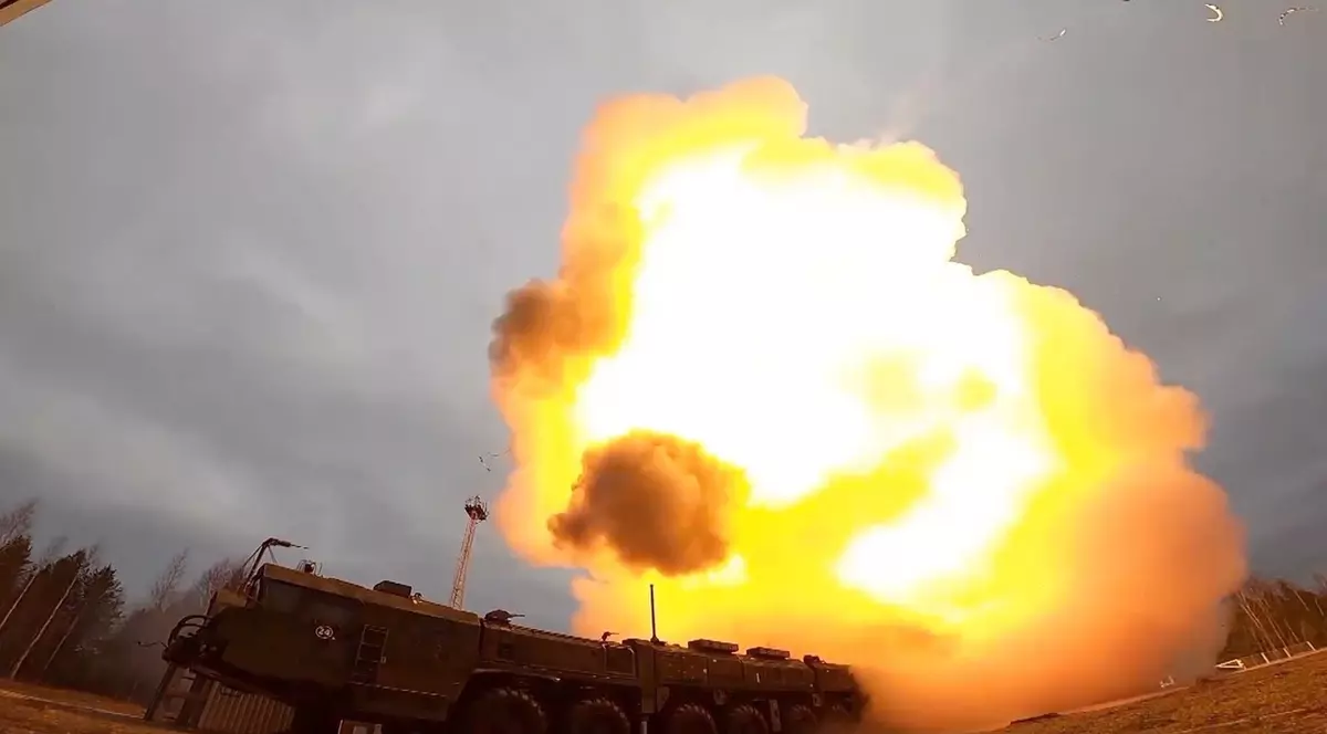 Vladimir Putin evocă posibilitatea ca Rusia să adopte doctrina atacului nuclear preventiv în cazul unui conflict