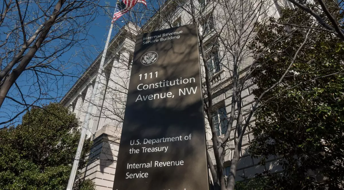 Cum a ajuns unul dintre cei mai puternici oameni de afaceri din România de după Revoluție să fie amendat cu 2,7 milioane de dolari de Fiscul american pentru că nu și-a declarat conturile