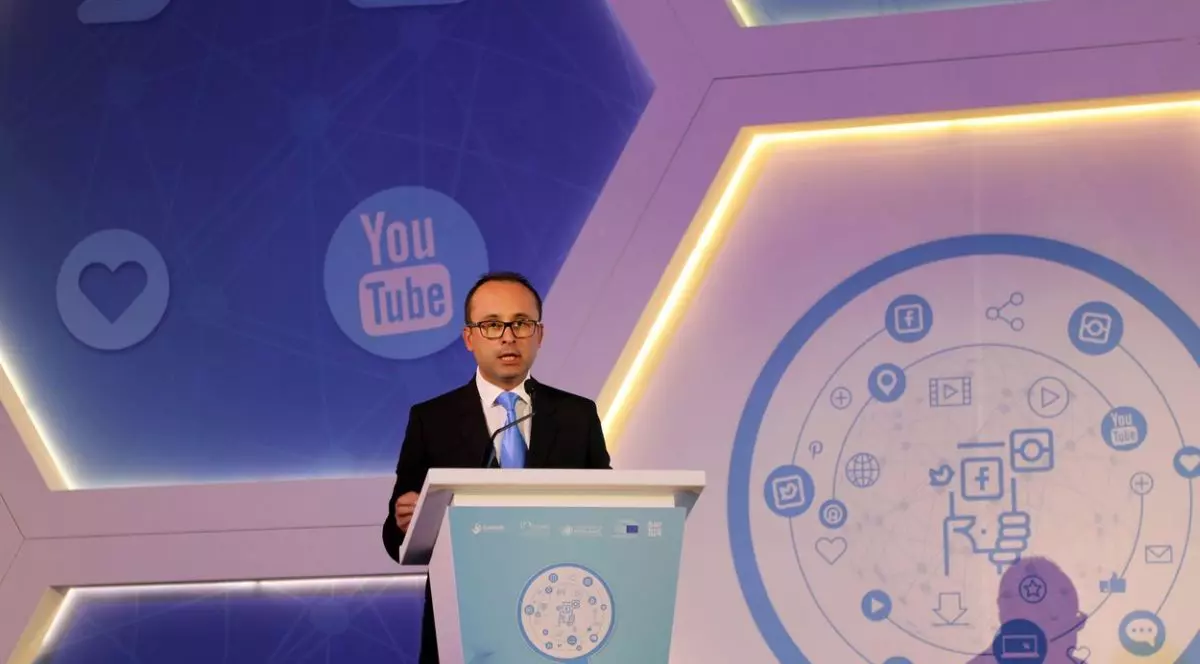 Bușoi explică prezența la Doha, alături de Eva Kaili, pe banii Qatarului: „Doar am urcat pe scenă și mi-am ținut discursul”