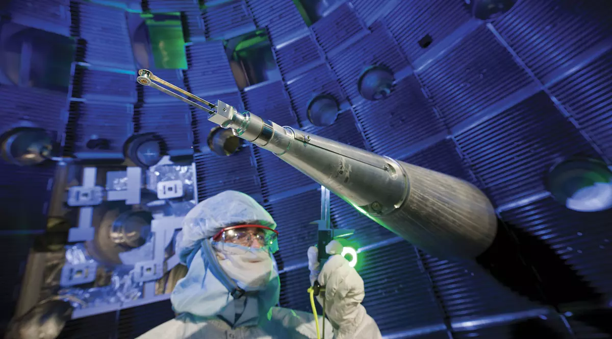 DESCOPERIREA ANULUI. Ce spun 5 cercetători importanți despre inovația anunțată de SUA privind fuziunea nucleară. Cum ne va ajuta în lupta cu criza climatică