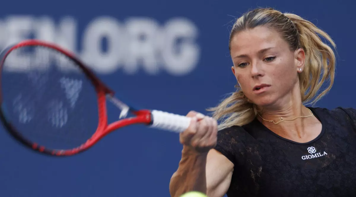 Jucătoarea italiană de tenis Camila Giorgi riscă închisoarea, după ce doctorul ei a declarat că a vaccinat-o „la chiuvetă”