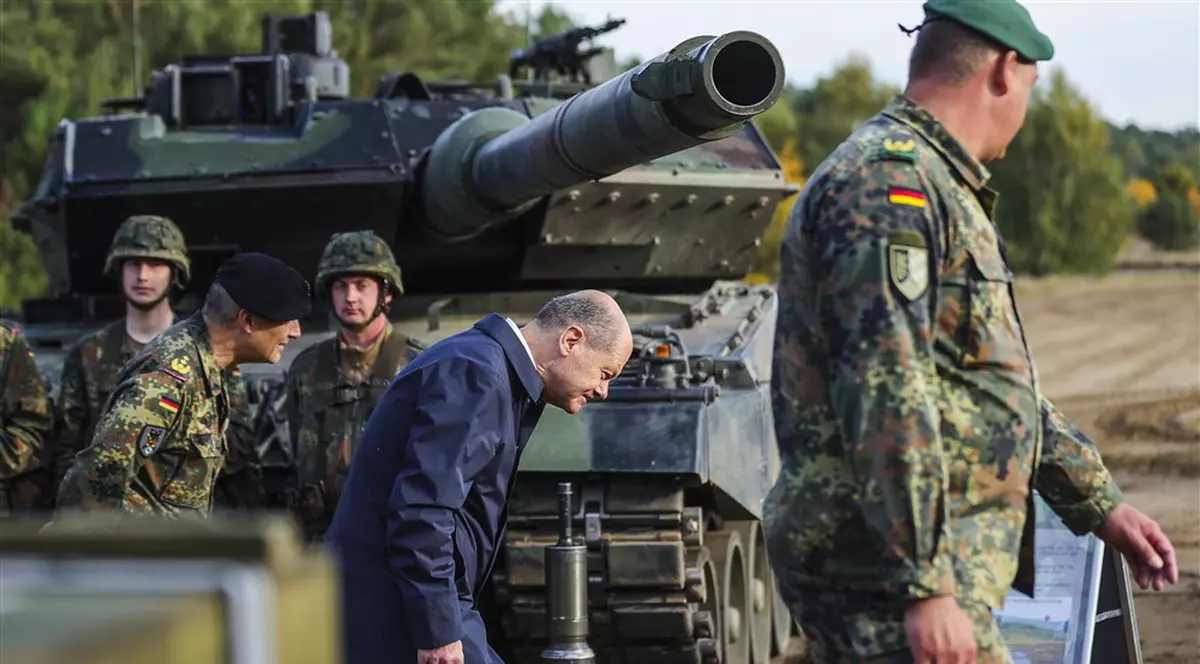 Un co-lider al partidului lui Scholz, reticent faţă de trimiterea în Ucraina a blindatelor Leopard: Niciun stat nu furnizează tancuri de luptă atât de grele