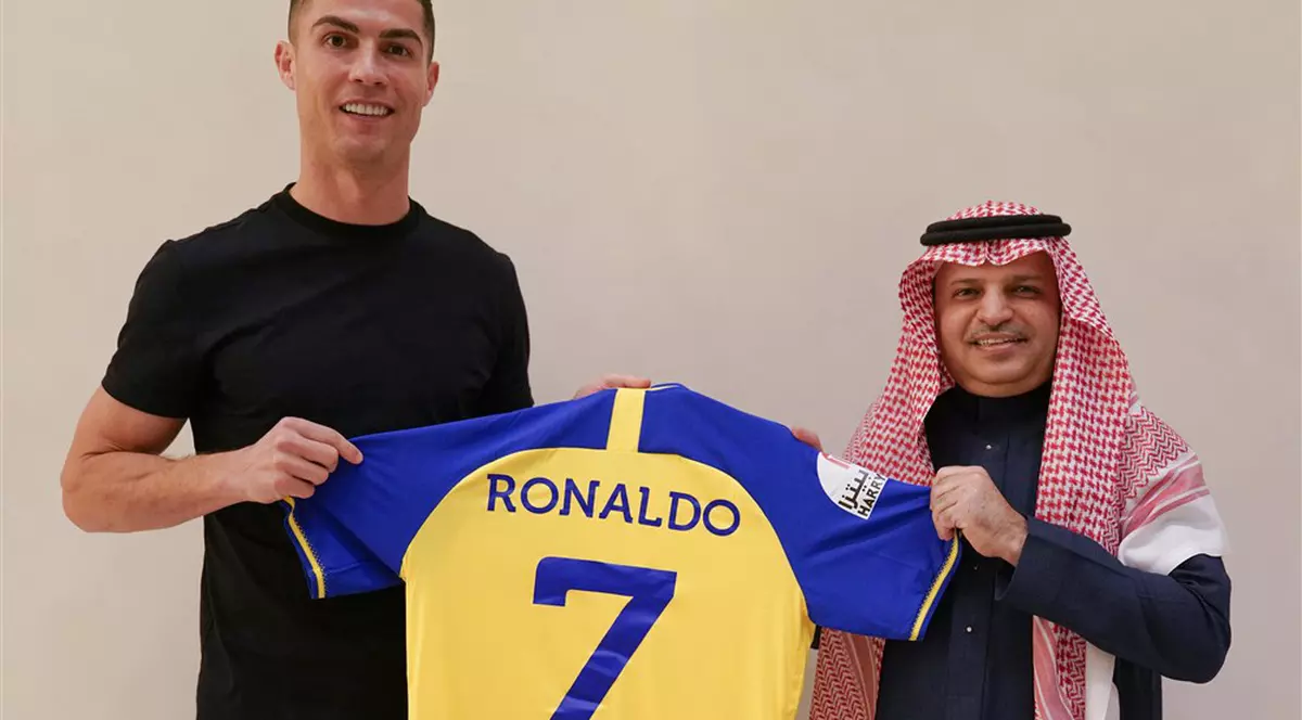 Cristiano Ronaldo va fi prezentat marţi la Al-Nassr, noul său club