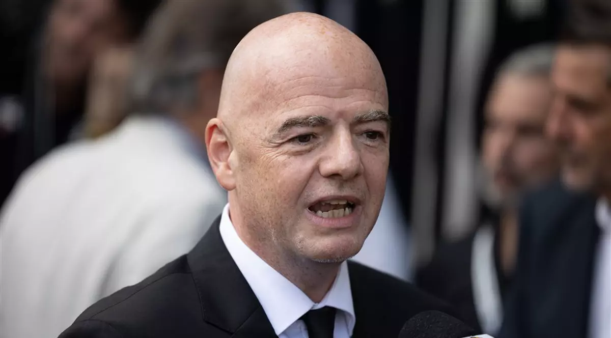 FIFA va cere fiecărei țări să numească un stadion în onoarea lui Pele. „Generaţiile viitoare trebuie să știe cine a fost Pele”