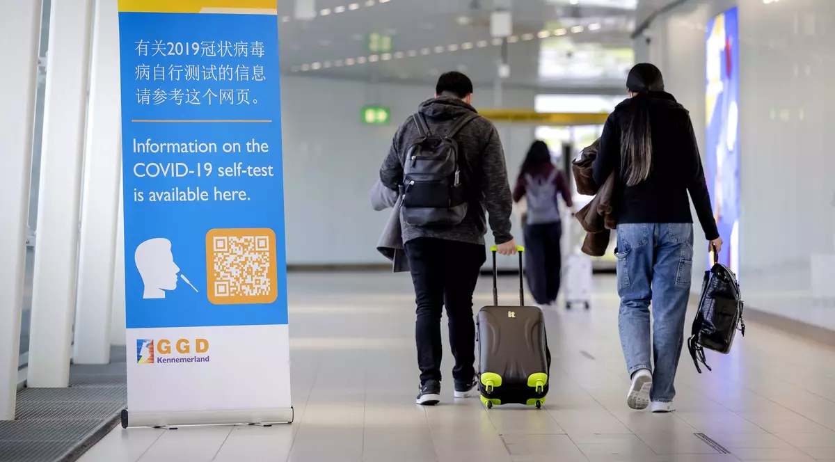 Statele UE au ajuns la un acord privind testarea COVID a călătorilor care vin din China