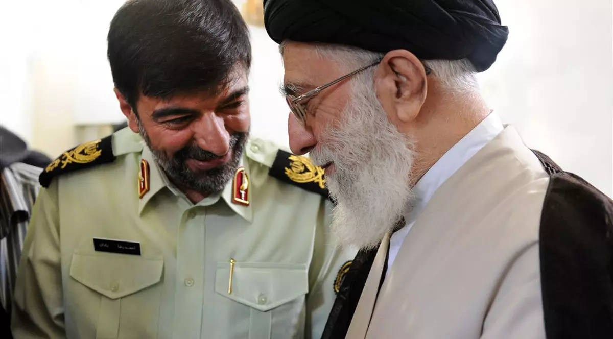 Ayatollahul Ali Khamenei a numit un nou şef al poliţiei naţionale din Iran, aflat pe lista neagră a SUA și EU