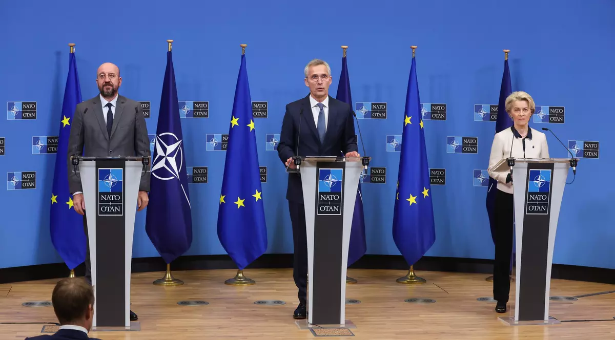 UE și NATO se angajează să-și extindă colaborarea. Declarație comună semnată marți de liderii organizațiilor