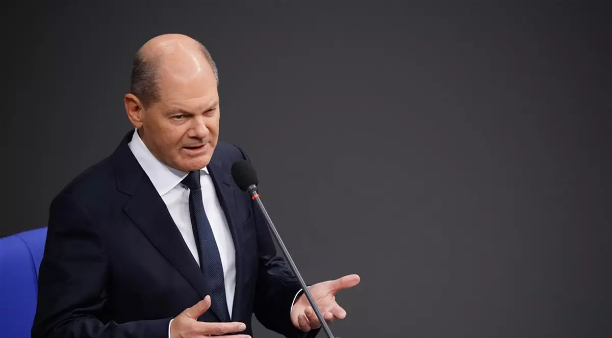 După ce a acceptat livrarea tancurilor Leopard 2, Olaf Scholz anunță că nu vor fi trimise avioane de luptă sau trupe NATO în Ucraina