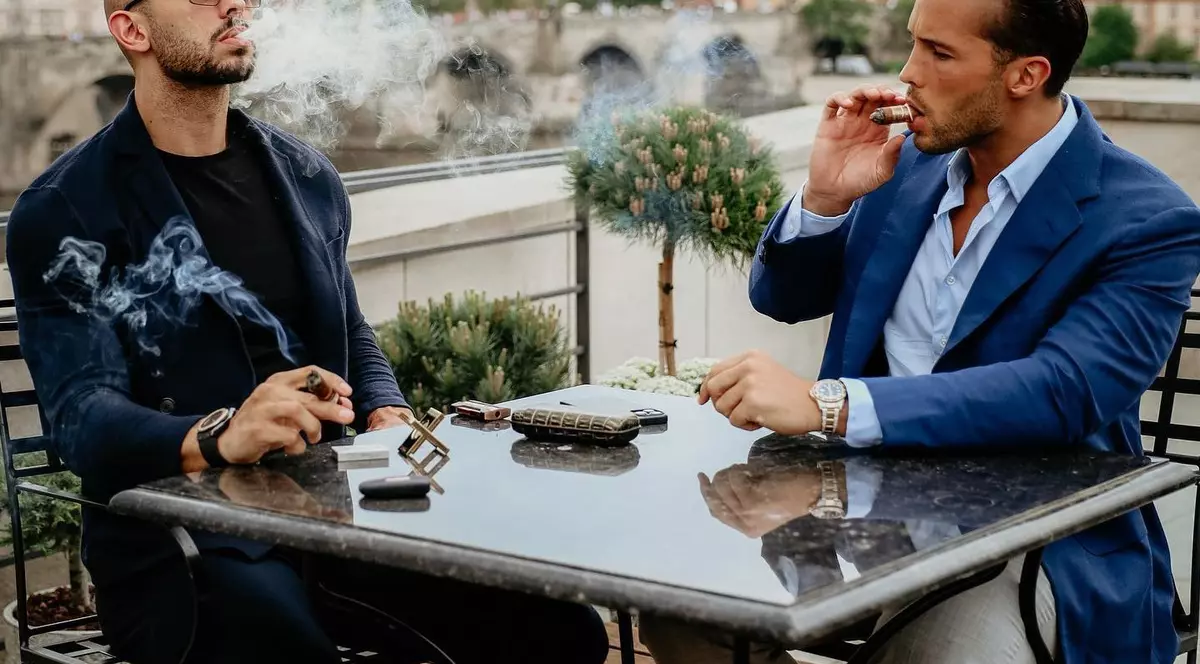 De ce îi admiră tinerii români pe frații Tate. „Au fost tatăl de care am avut nevoie ca să fiu un bărbat sănătos și puternic” 