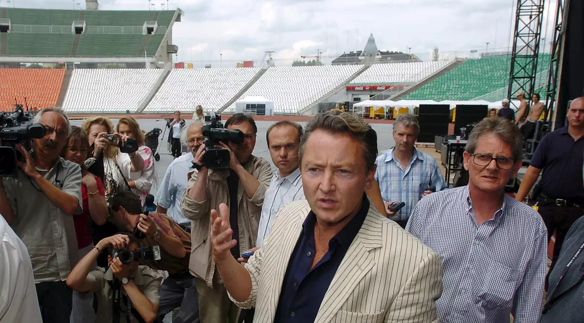 Cunoscutul dansator irlandez Michael Flatley, creatorul spectacolului „Lord of the Dance”, a fost diagnosticat cu o formă agresivă de cancer