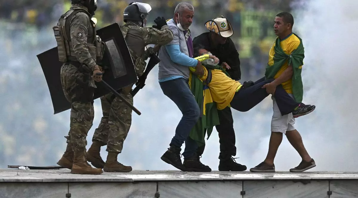 Insurecția din Brazilia: retorica lui Bolsonaro a alimentat furia fanilor săi, rețelele sociale au cultivat-o, spun experții
