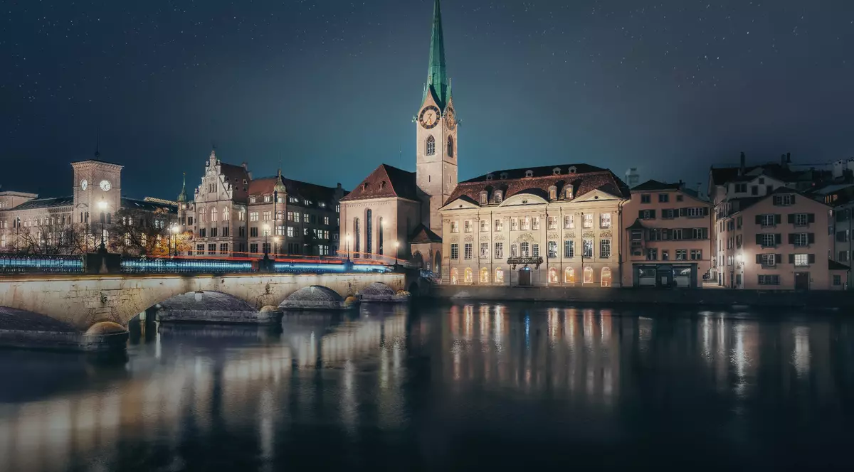 Ce înseamnă când visezi biserică