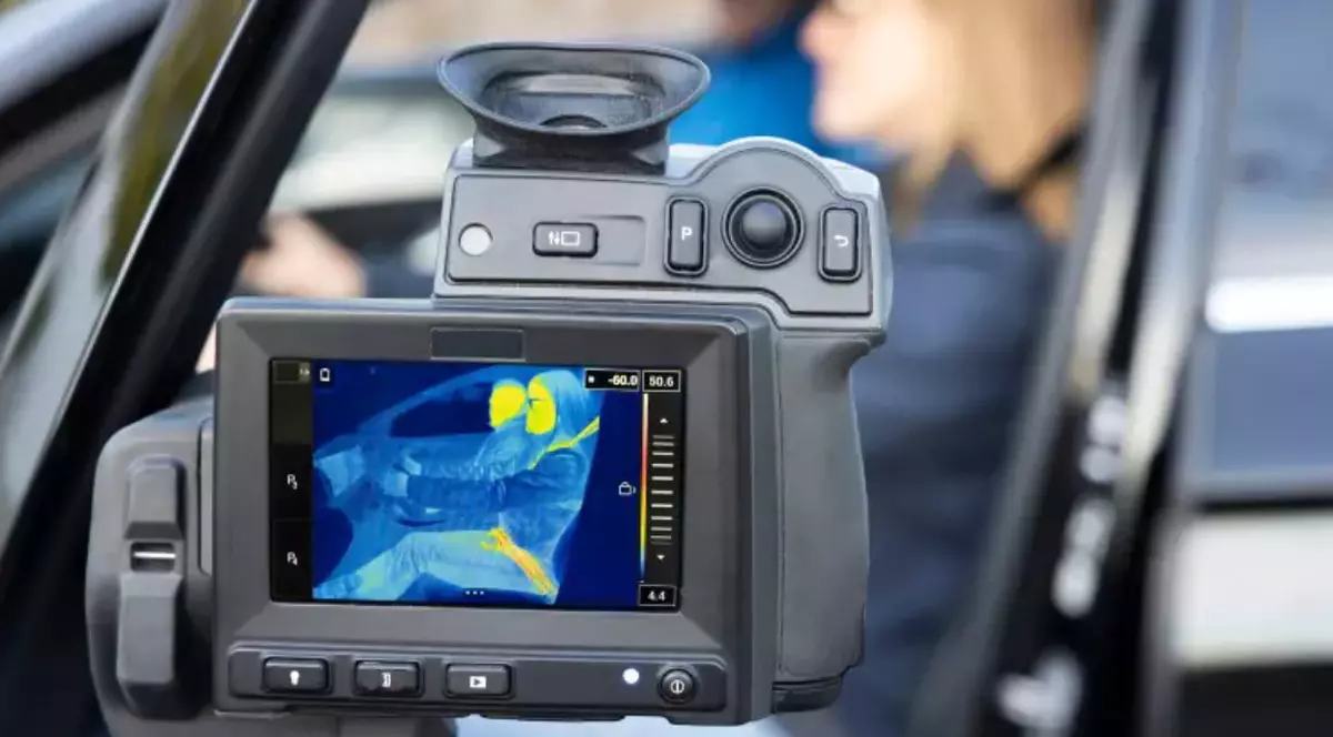 Centurile încălzite propuse de ZF vor ajuta la creșterea autonomiei mașinilor electrice