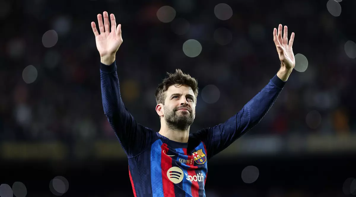 Gerard Pique și-a oficializat relația cu Clara Chia Marti. Reacția fanilor pe Instagram: „Nimeni nu o întrece pe Shakira”