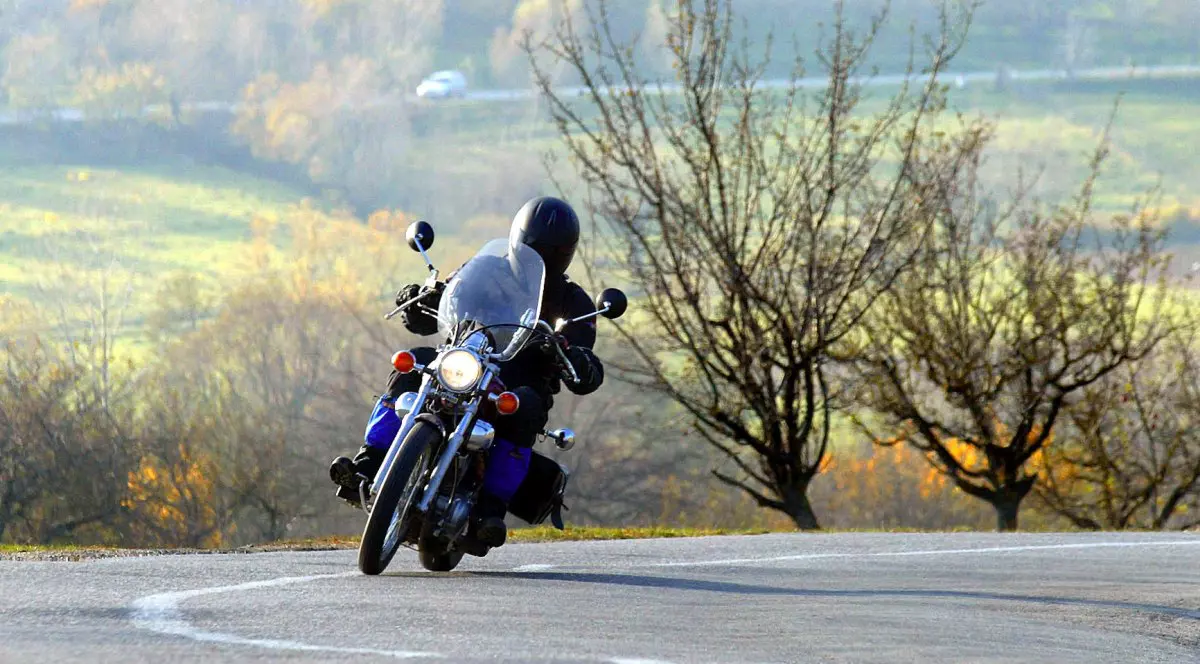 Examenul pentru permisul de motocicletă va fi mai greu. Ce propune MAI