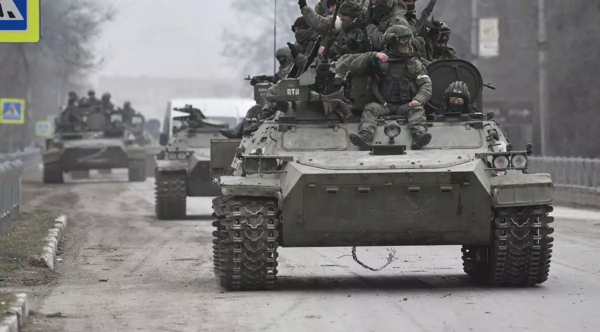 Zdrobită de două ori de ucraineni, o armată de tancuri a Rusiei se pregătește să atace din nou