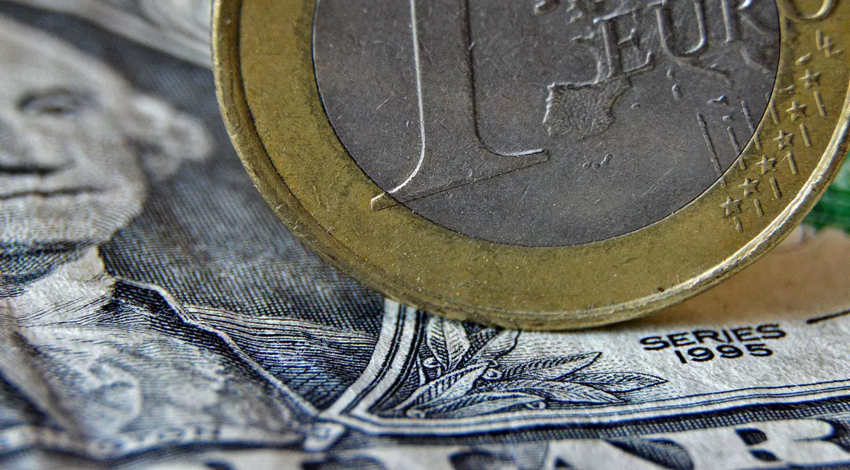 Economia zonei euro a depășit China și SUA în 2022, după o creștere neașteptată în ultimul trimestru. 2023 se anunță un an slab economic
