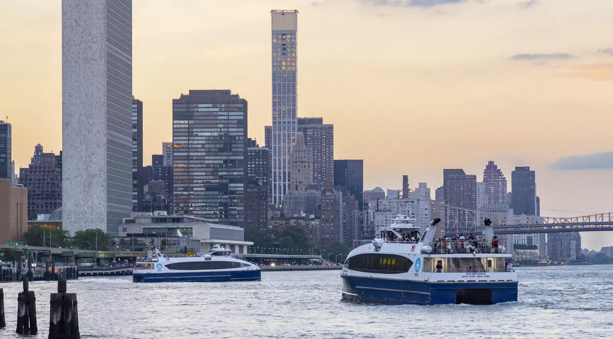 Vânătorii de comori caută oase de mamut într-un râu din New York, după o informație apărută în podcast-ul lui Joe Rogan