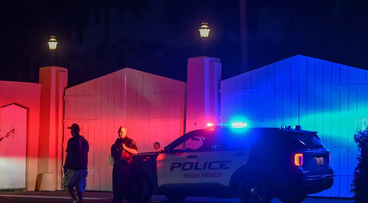 Hoți de locuințe, arestați în Florida după ce au sunat la poliție să ceară ajutor pentru a muta bunurile furate dintr-o casă