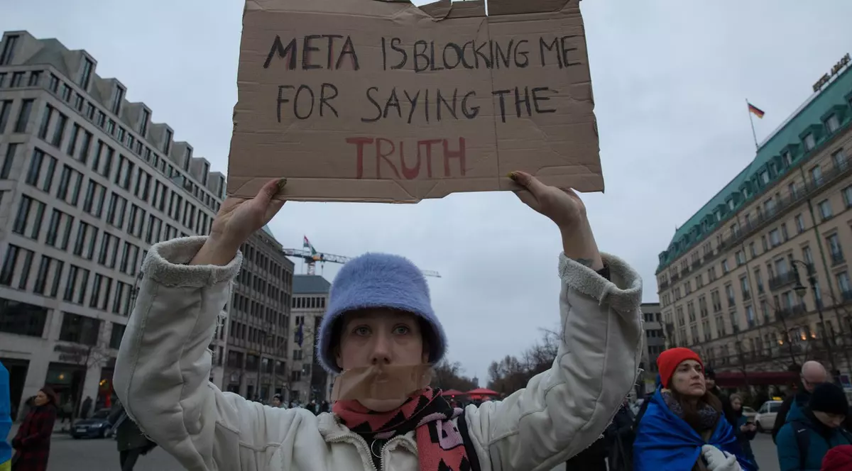 Bulgarii proeuropeni anunță organizarea unui protest împotriva companiei care moderează conținutul pe Facebook