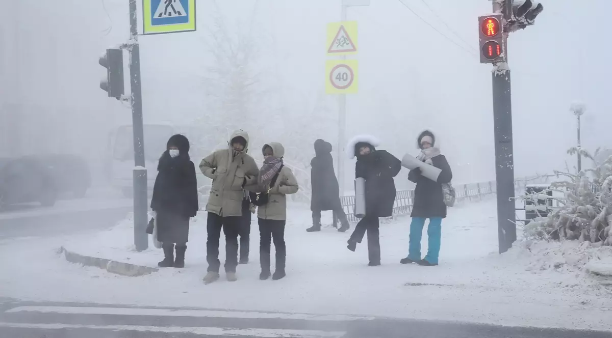 Cel mai rece oraș din lume a înregistrat -50 de grade Celsius. „Fie te adaptezi și te îmbraci corespunzător, fie ai de suferit”