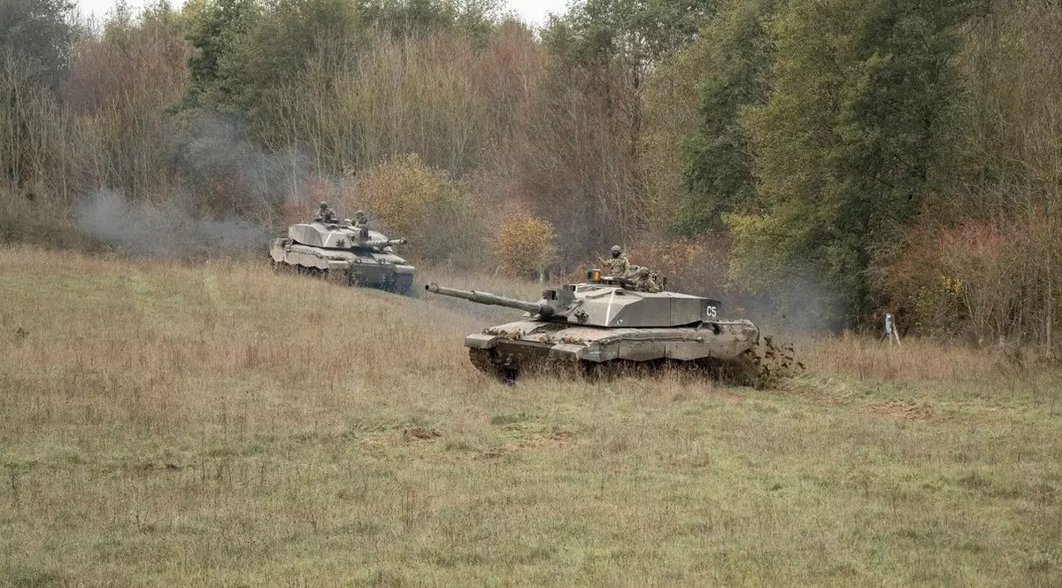 Marea Britanie va livra Ucrainei tancuri Challenger 2
