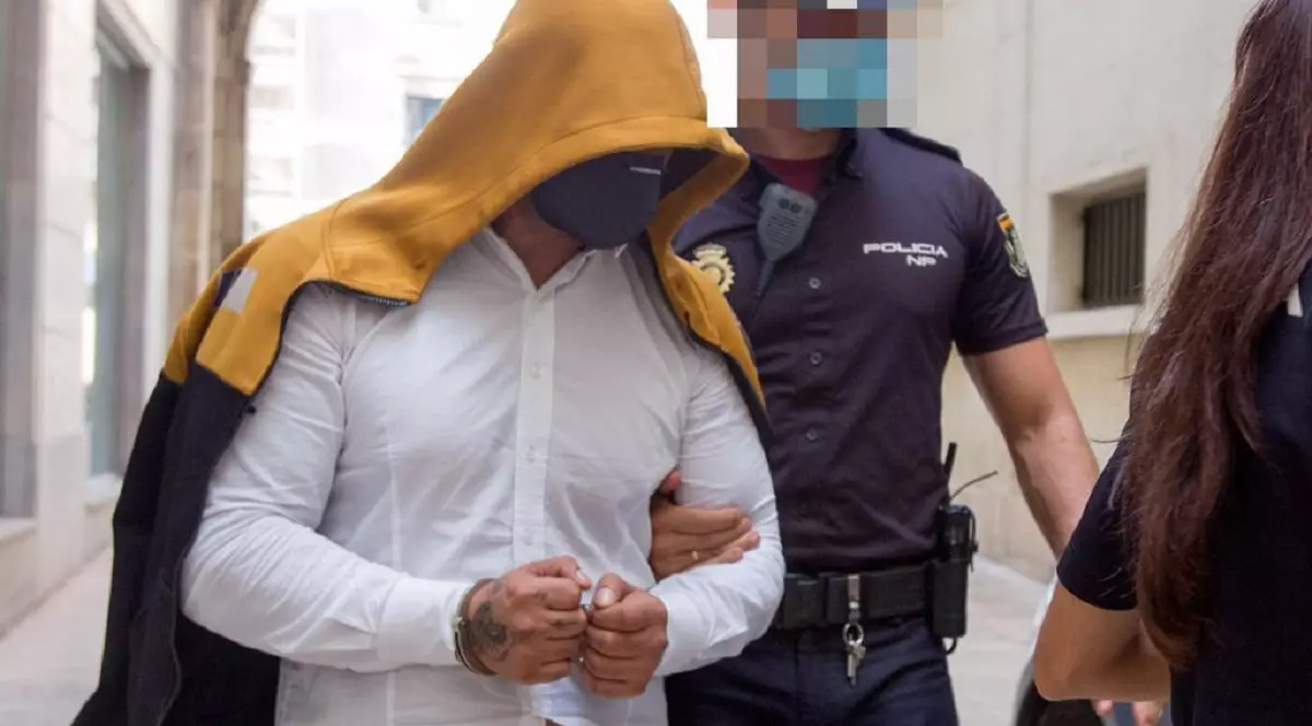 Colegul de celulă al unui român condamnat pentru crimă, în Spania, a aflat cine a mai fost cu el și a trimis o scrisoare Poliției