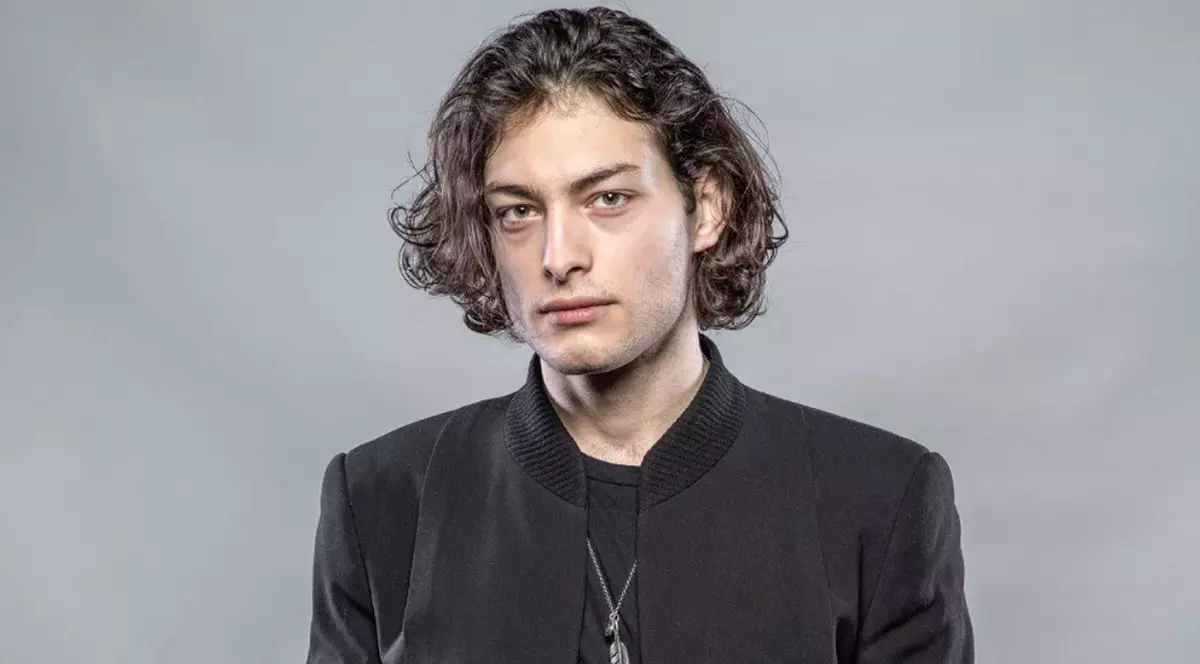 Toto, fiul lui Ilie Dumitrescu, se gândește să plece definitiv din România. Cum se descurcă cu banii din actorie: „Nu am suportul financiar din partea familiei”