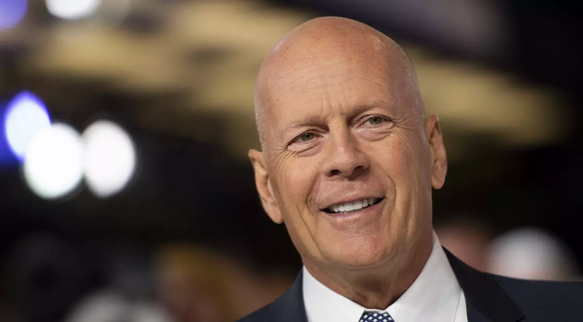 Bruce Willis a fost diagnosticat cu demență, anunță familia lui. „Boala a avansat”